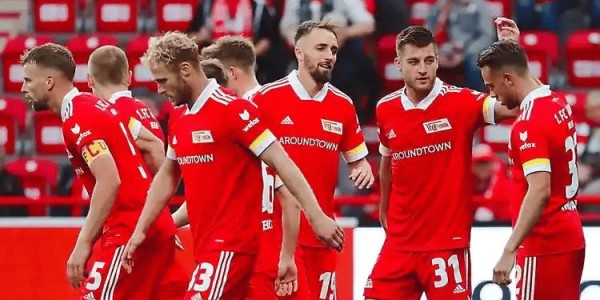 周日020德甲对决！柏林联合主场追首胜，云达不来梅残阵客场抗压强拼