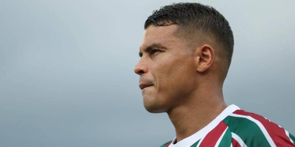 世俱杯决赛的足球传奇, 巴黎与切尔西的巅峰对决, 穿梭于两队之间的英雄身影