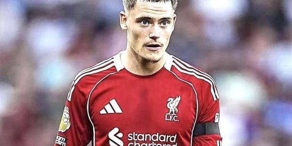 4-0！德甲冠军提前发货！这队15轮不败，场均赢3球，62年纪录被改写