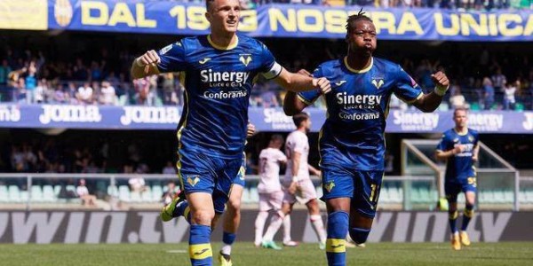 意甲焦点战：拉齐奥主场迎战维罗纳，胜负天平如何倾斜？